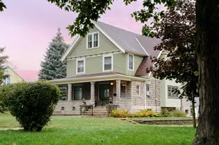 924 W Grand Ave, Port Washington, WI 53074 - Photo 1