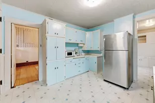 924 W Grand Ave, Port Washington, WI 53074 - Photo 11