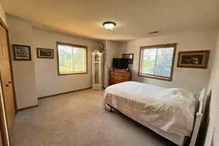 859 E Loos St, Hartford, WI 53027 - Photo 15