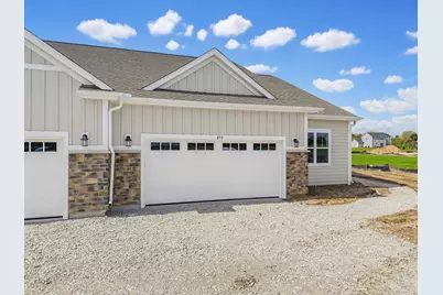 853  Stirling Dr #Bldg 21, 42, Oconomowoc, WI 53066 - Photo 3