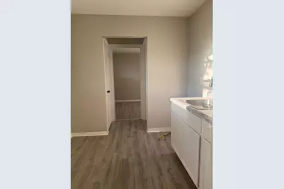 1984 W Congress St, Milwaukee, WI 53209 - Photo 15