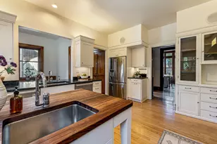 3107 N Shepard Ave, Milwaukee, WI 53211 - Photo 15