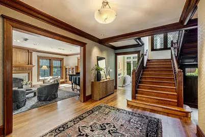 3107 N Shepard Ave, Milwaukee, WI 53211 - Photo 5