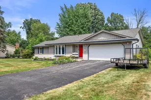 9224 N Fairy Chasm Ln, Brown Deer, WI 53223 - Photo 3