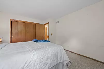 9224 N Fairy Chasm Ln, Brown Deer, WI 53223 - Photo 27