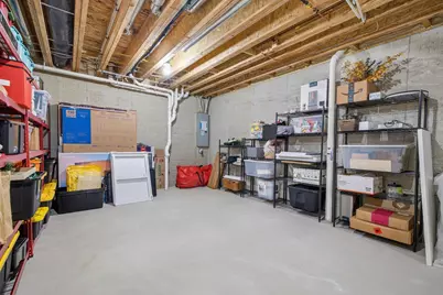 111  Sycamore Ct, Hartland, WI 53029 - Photo 57