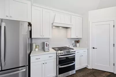 111  Sycamore Ct, Hartland, WI 53029 - Photo 19