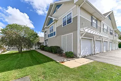 7984 N 107th St #5, Milwaukee, WI 53224 - Photo 17
