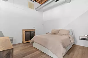 205 N Water St, Milwaukee, WI 53202 - Photo 25