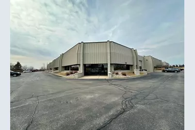 4133  Courtney St #7A, Racine, WI 53126 - Photo 3