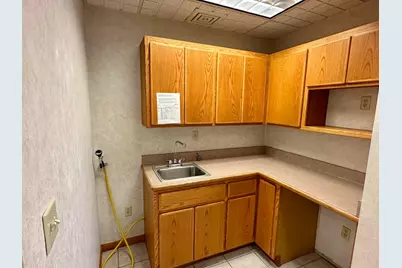 4133  Courtney St #7A, Racine, WI 53126 - Photo 9
