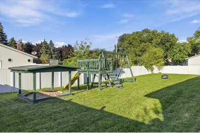 3022  Main Ave, Sheboygan, WI 53083 - Photo 25