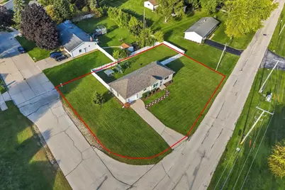 3022  Main Ave, Sheboygan, WI 53083 - Photo 27