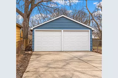 1721  Geneva St, Racine, WI 53402 - Photo 5
