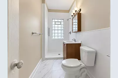 1721  Geneva St, Racine, WI 53402 - Photo 3