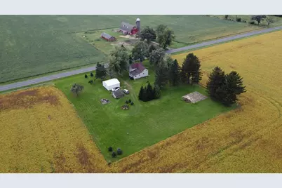 W6738  State Line Rd, Walworth, WI 53184 - Photo 1
