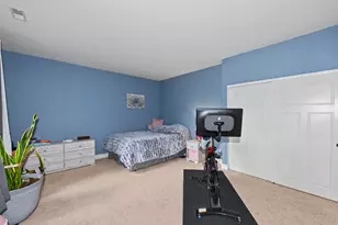 15295 W Library Ln, New Berlin, WI 53151 - Photo 7