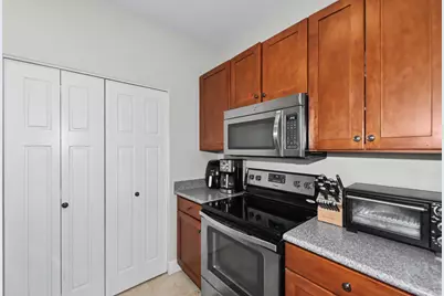 15295 W Library Ln #213, New Berlin, WI 53151 - Photo 7
