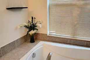 6620 Meadowlands Cir, Pleasant Prairie, WI 53158 - Photo 15