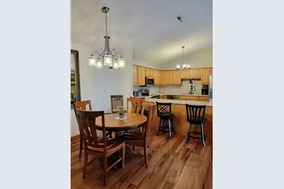 6620  Meadowlands Cir #8 C, Pleasant Prairie, WI 53158 - Photo 7