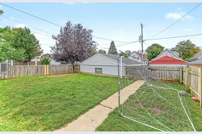 3332 S 9th Pl, Milwaukee, WI 53215 - Photo 29