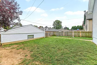 3332 S 9th Pl, Milwaukee, WI 53215 - Photo 31