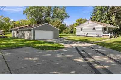 N60W22805  Silver Spring Dr, Lisbon, WI 53089 - Photo 37