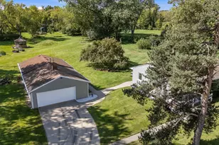 N60W22805 Silver Spring Dr, Lisbon, WI 53089 - Photo 35