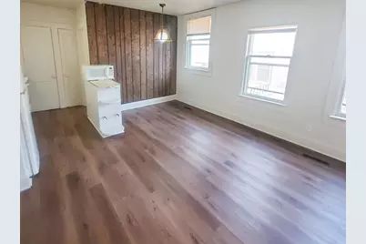 915  Minnesota Ave, South Milwaukee, WI 53172 - Photo 11