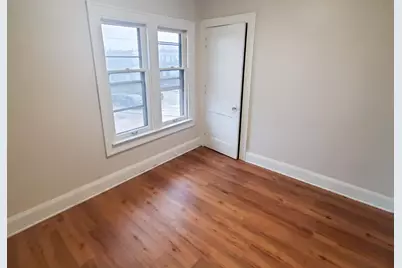 915  Minnesota Ave, South Milwaukee, WI 53172 - Photo 13