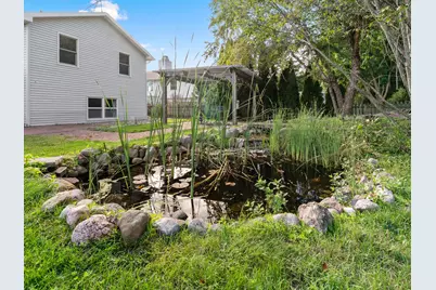 2760  Sunray Ln, Howard, WI 54313 - Photo 5