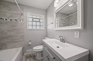 5168 N 68th St, Milwaukee, WI 53218 - Photo 9