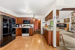 9311 Northwestern Ave, Racine, WI 53406 - Photo 11