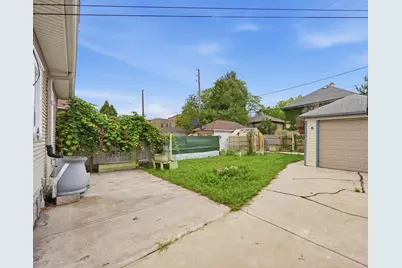 1350 N 55th St, Milwaukee, WI 53208 - Photo 27