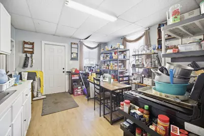 2512 W Rogers St, Milwaukee, WI 53204 - Photo 5