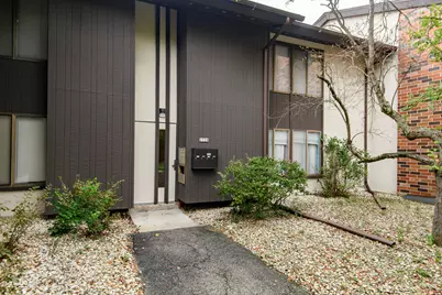 2120 W Good Hope Rd #8, Glendale, WI 53209 - Photo 3