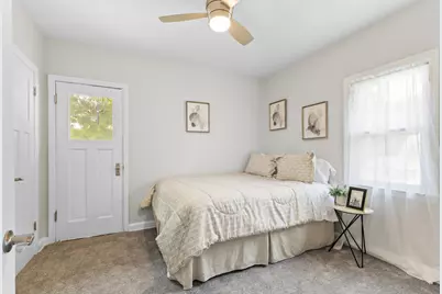 2559 S 84th St, West Allis, WI 53227 - Photo 13