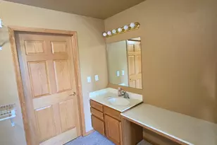 6000 S Buckhorn Ave, Cudahy, WI 53110 - Photo 13