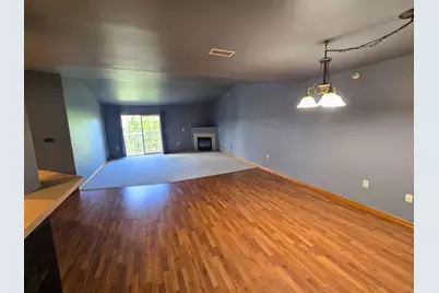 6000  S Buckhorn Ave #302, Cudahy, WI 53110 - Photo 5