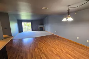6000 S Buckhorn Ave, Cudahy, WI 53110 - Photo 5