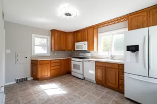 4550 N 103rd St, Wauwatosa, WI 53225 - Photo 11