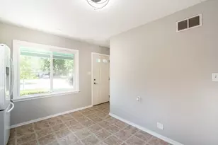 4550 N 103rd St, Wauwatosa, WI 53225 - Photo 13