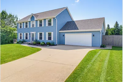 4645 W Sherwood Dr, Franklin, WI 53132 - Photo 43