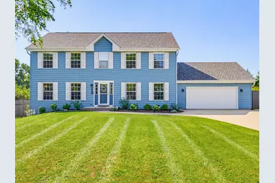 4645 W Sherwood Dr, Franklin, WI 53132 - Photo 1