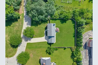 4645 W Sherwood Dr, Franklin, WI 53132 - Photo 53