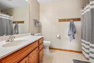 W1064  Audubon Park Dr, Ixonia, WI 53036 - Photo 33
