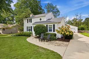 7431 N Boyd Way, Fox Point, WI 53217 - Photo 3