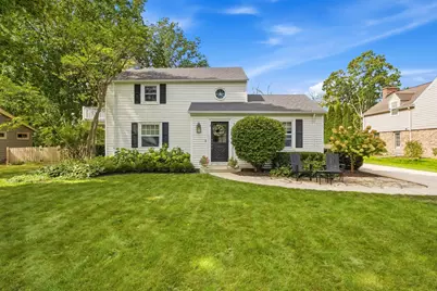 7431 N Boyd Way, Fox Point, WI 53217 - Photo 1