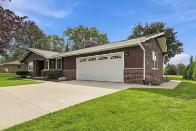 W174N9847  Wendy Ln, Germantown, WI 53022 - Photo 3