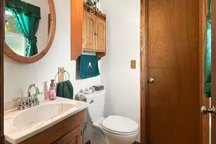W174N9847 Wendy Ln, Germantown, WI 53022 - Photo 25